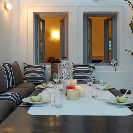 Aleria Santorini Villa *