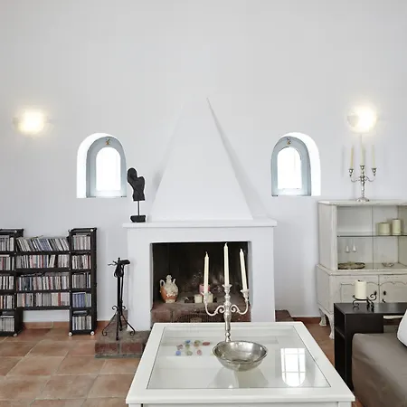 Aleria Santorini Villa *