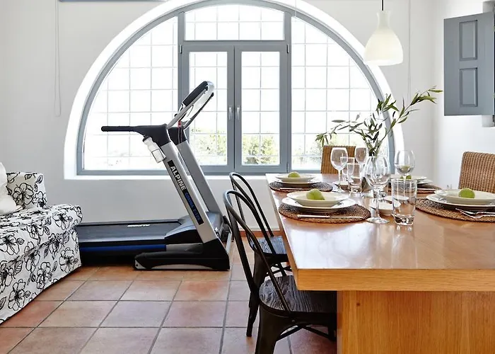 Aleria Santorini * Mesaria