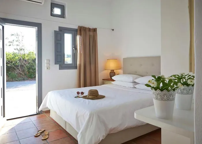 Aleria Santorini Villa Mesaria