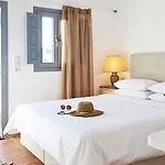 Willa Aleria Santorini Mesaria