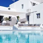 Willa Aleria Santorini