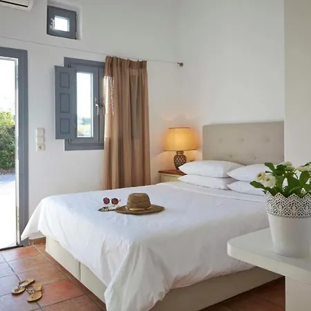 Aleria Santorini Willa Mesaria